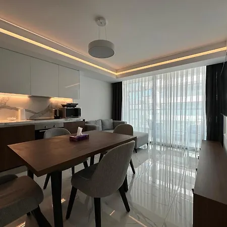 Grand Sapphire Luxury By Myguest Cyprus *
