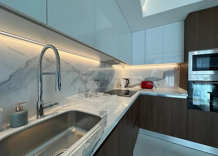 Grand Sapphire Luxury 2 By Myguest Cyprus *