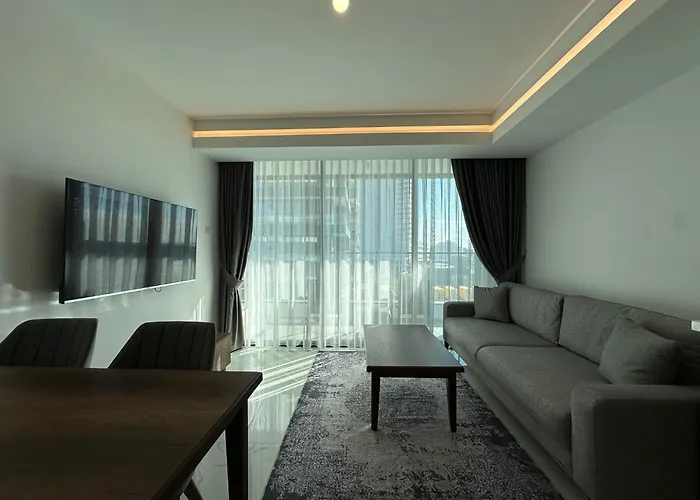 Grand Sapphire Luxury 2 By Myguest Cyprus アパート