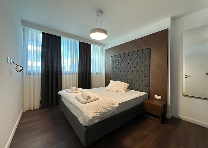 Grand Sapphire Luxury 2 By Myguest Cyprus アパート