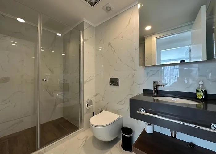 Grand Sapphire Luxury 2 By Myguest Cyprus アパート