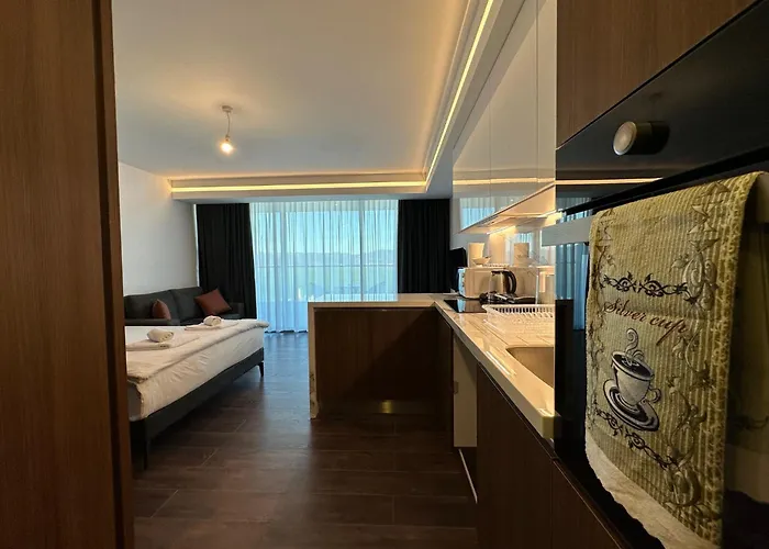 Grand Sapphire Luxury 2 By Myguest Cyprus *