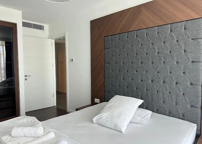 Grand Sapphire Luxury 2 By Myguest Cyprus