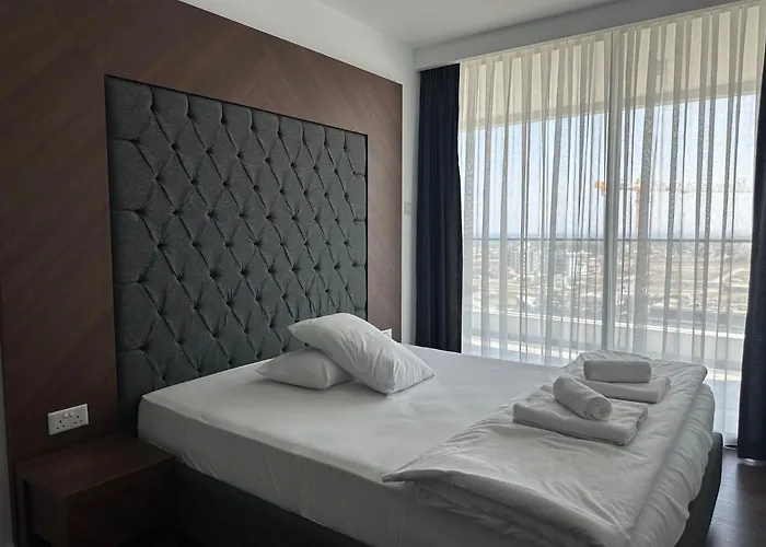 Grand Sapphire Luxury 2 By Myguest Cyprus *