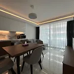 Grand Sapphire Luxury 2 By Myguest Cyprus *