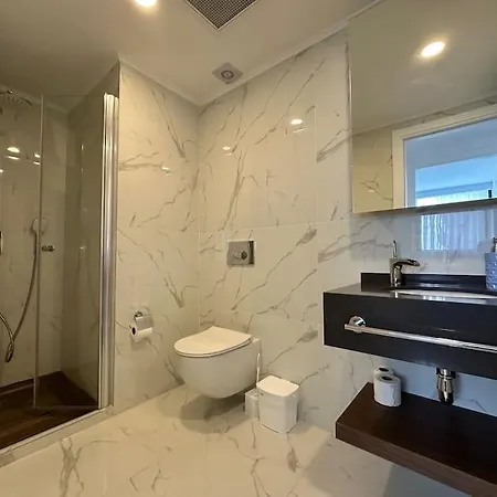 Grand Sapphire Luxury 2 By Myguest Cyprus