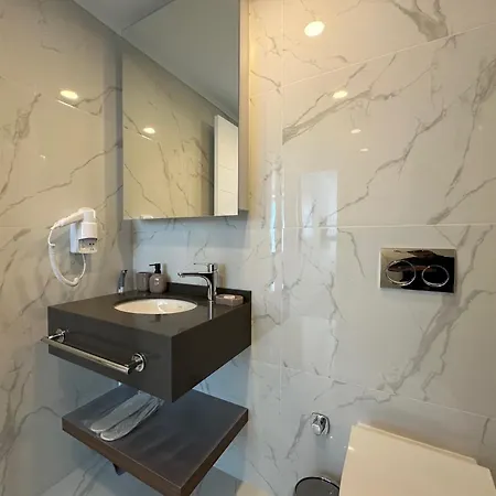 Grand Sapphire Luxury 2 By Myguest Cyprus Apartment *