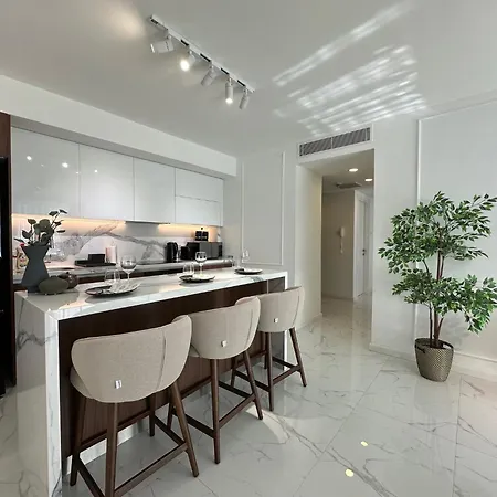 Grand Sapphire Luxury 2 By Myguest Cyprus Apartament *