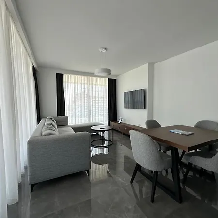 Grand Sapphire Luxury 2 By Myguest Cyprus *