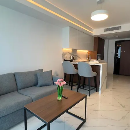 Grand Sapphire Luxury 2 By Myguest Cyprus Apartament *