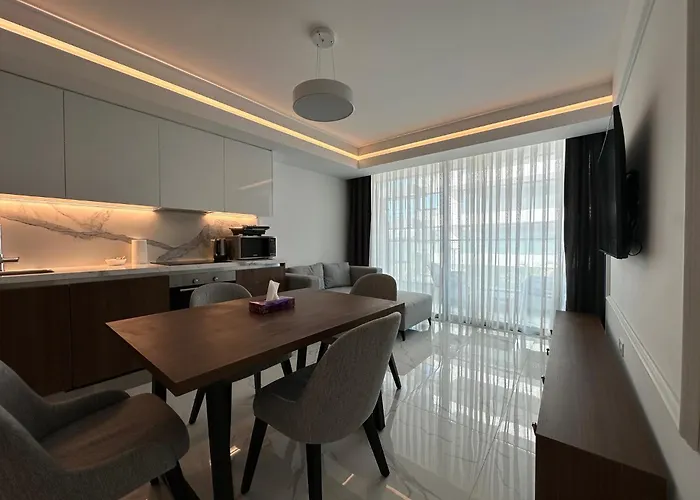 Grand Sapphire Luxury 2 By Myguest Cyprus *