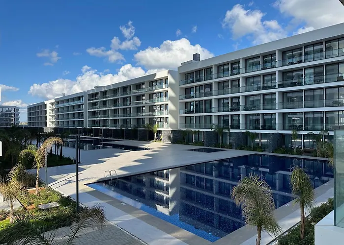 Grand Sapphire Luxury 2 By Myguest Cyprus